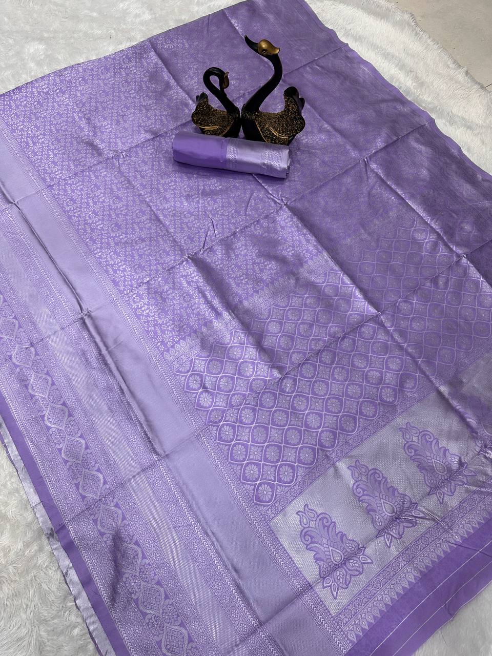 Ventura Saree Crafted for Light and Easy Draping