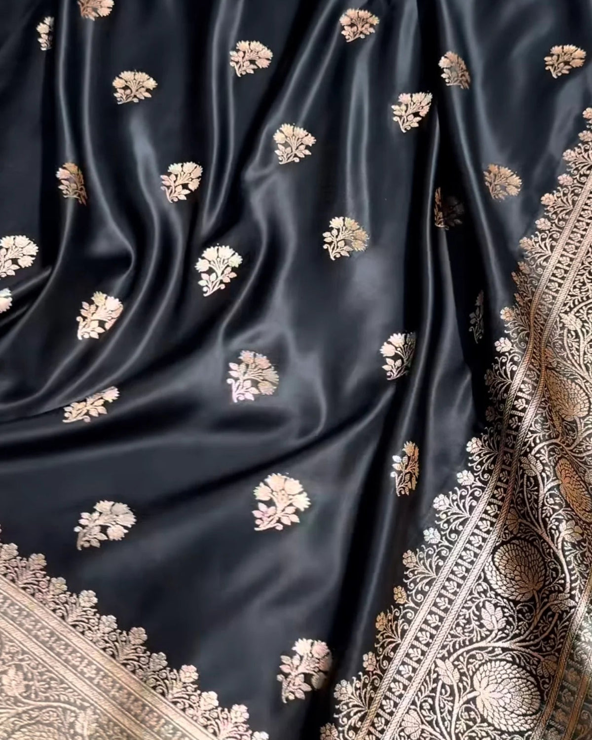 Rajeshvari Black Silk Saree