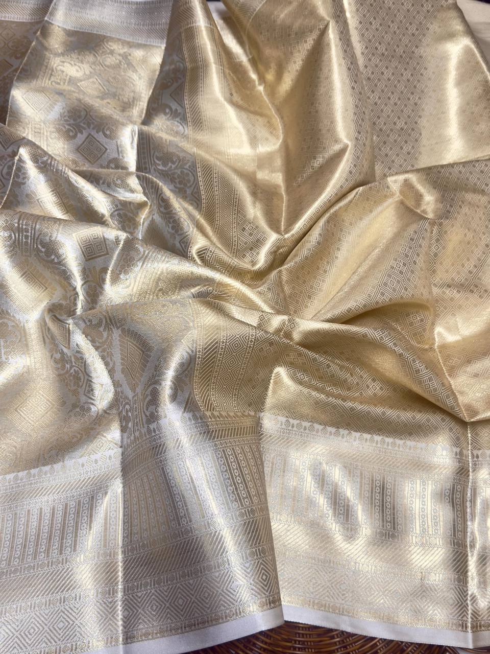 Patli  banarsi handloom Saree